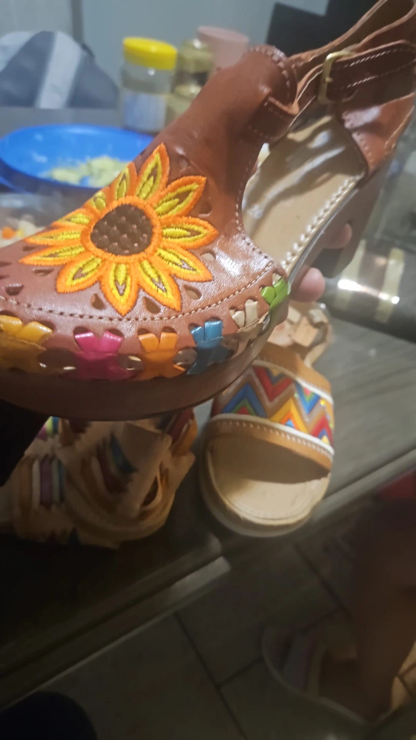 Women's Embroidered Leather Sandals - photo 3