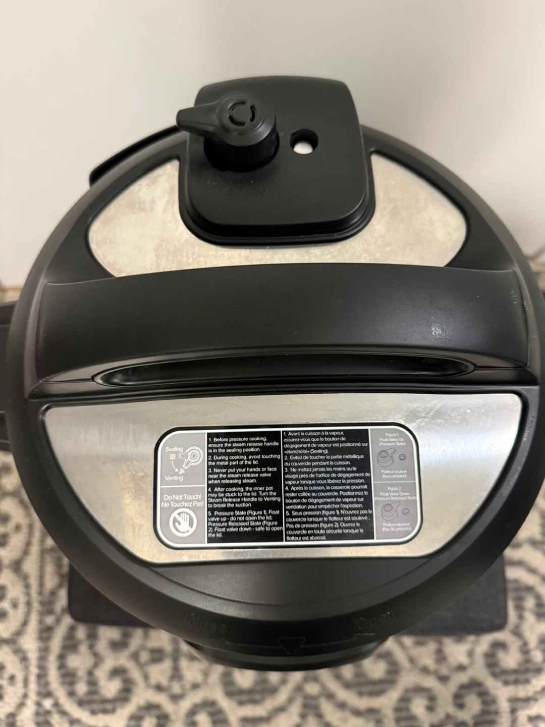*Like new!* Instant Pot Duo Plus 60 -  6 Quart BUNDLE - photo 4