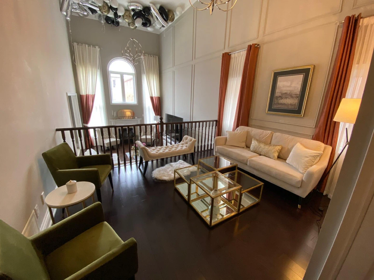 MUST GO ASAP- "BRAND NEW" Elegant 3-seater sofa - photo 2