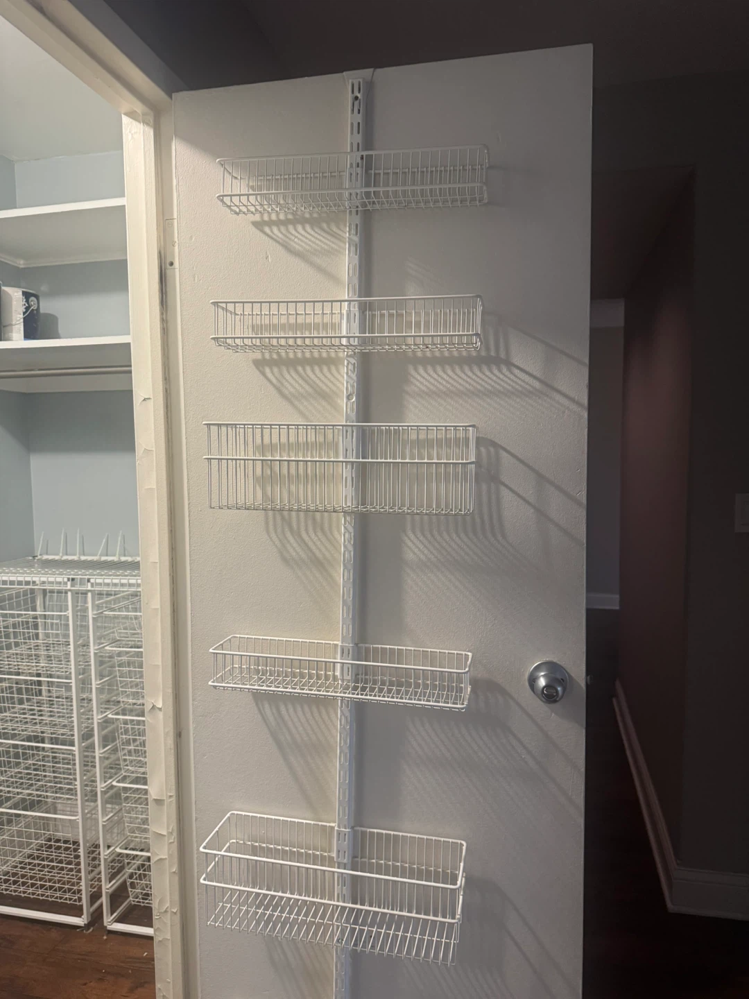 White Wire Door Rack with 5 Baskets - photo 2