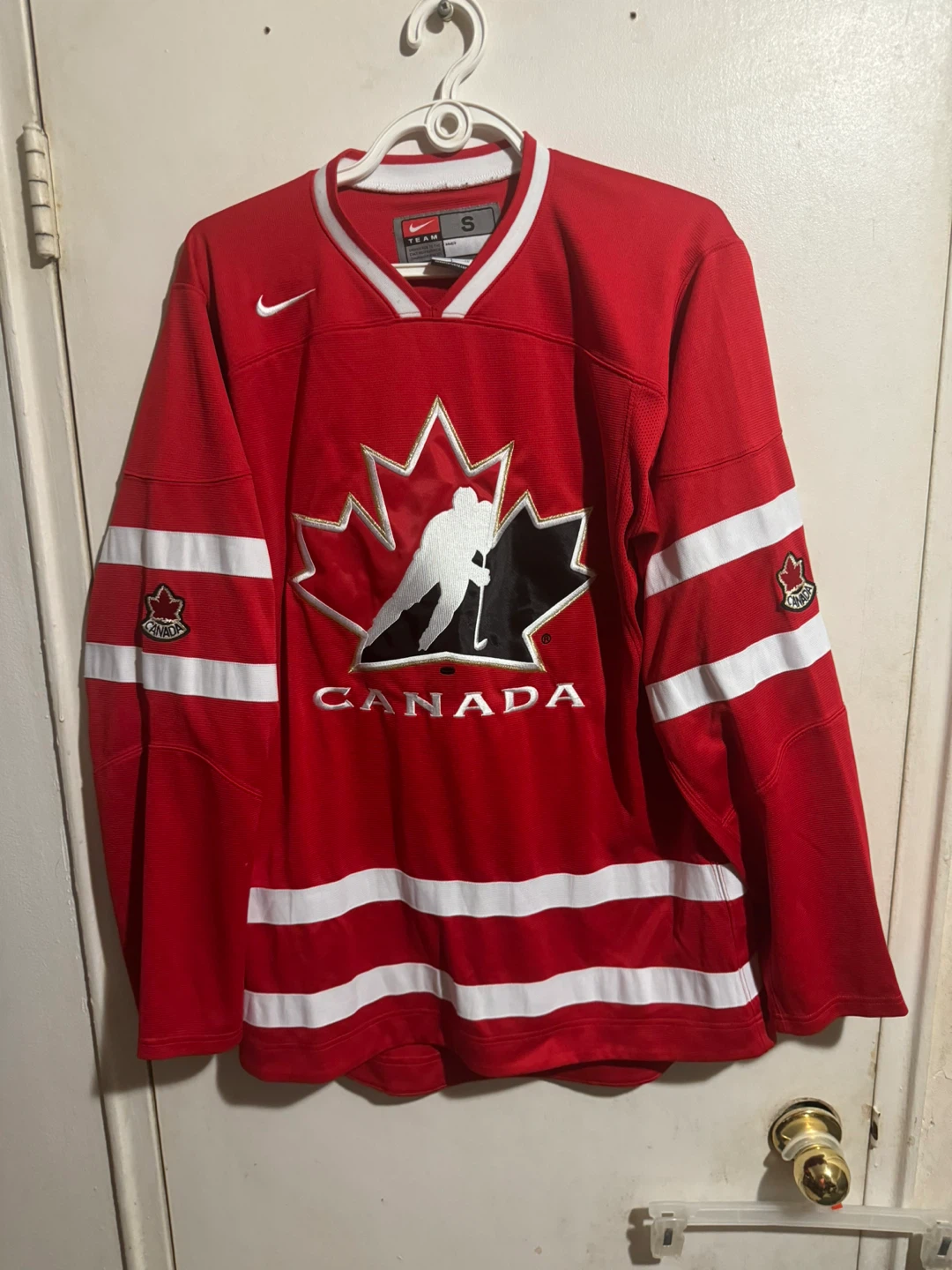 Nike Canada Hockey Jersey Size S
