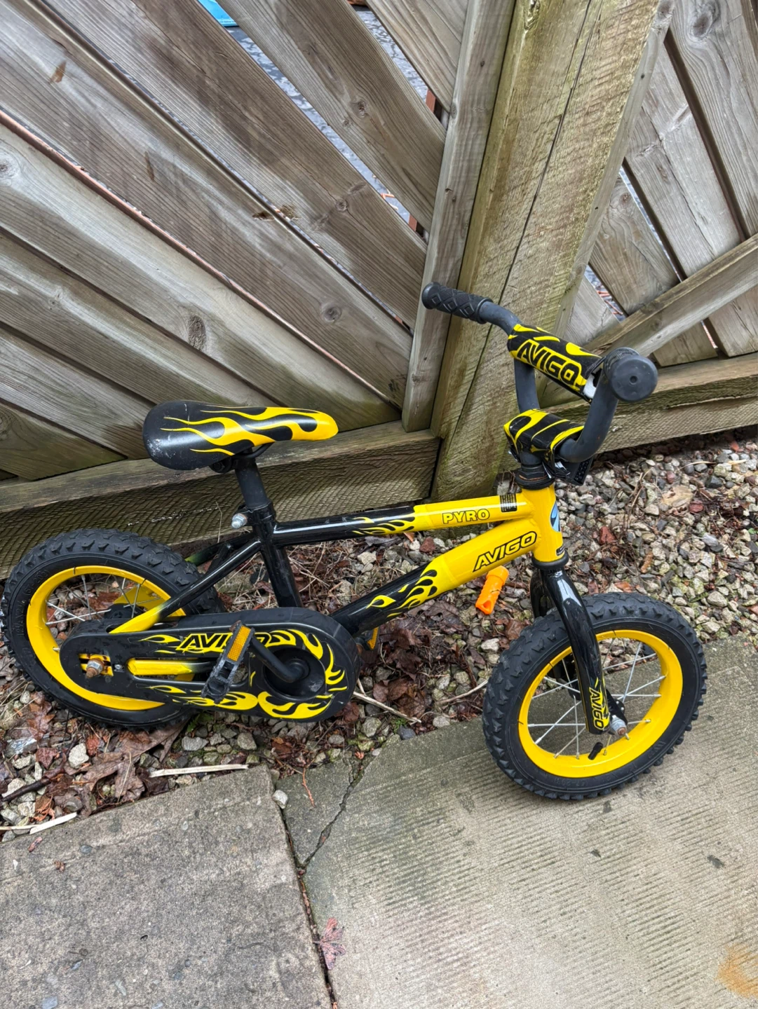 Avigo Pyro Kids Bike