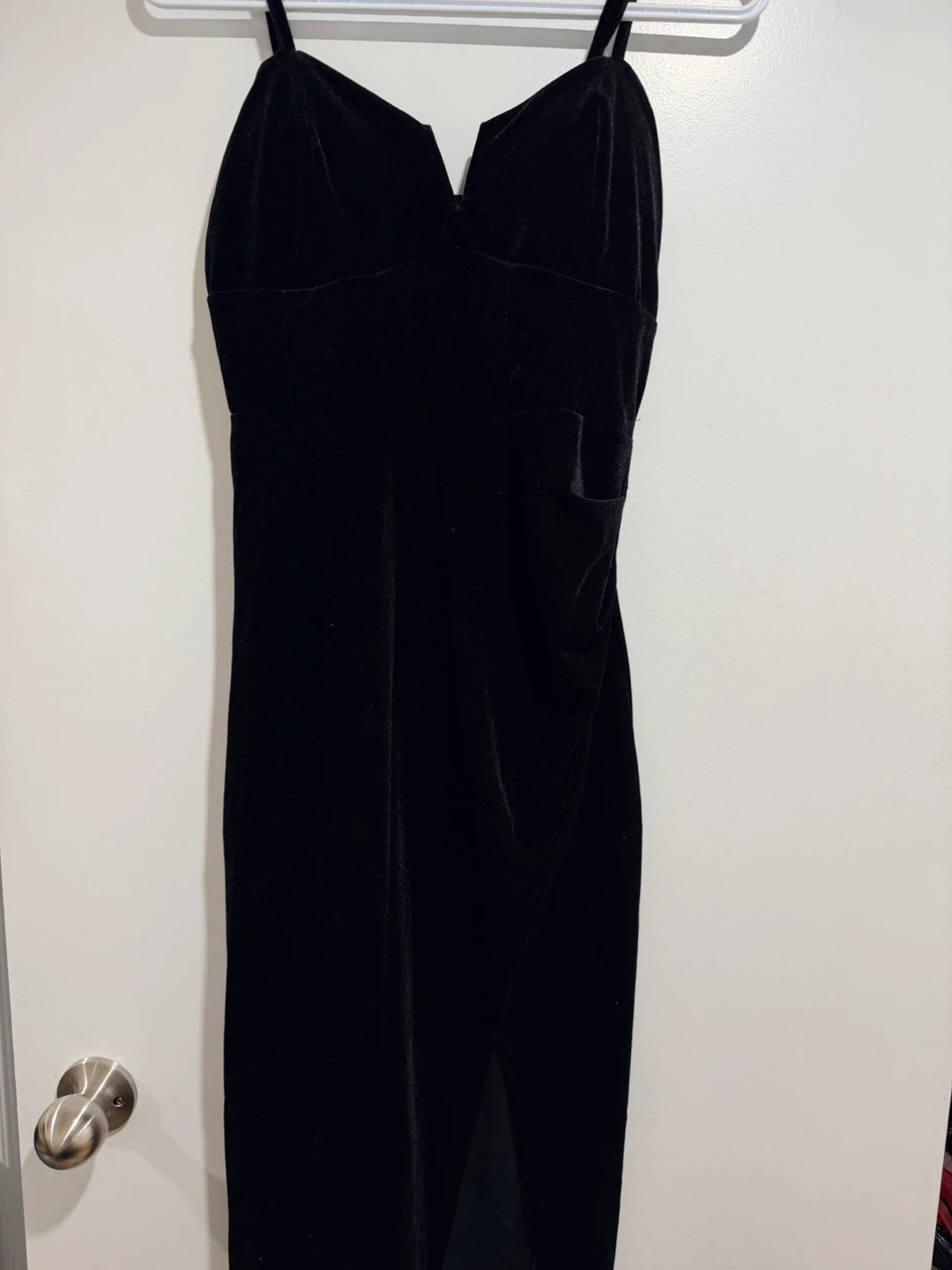 Forever 21 Black Velvet Midi Dress Size M