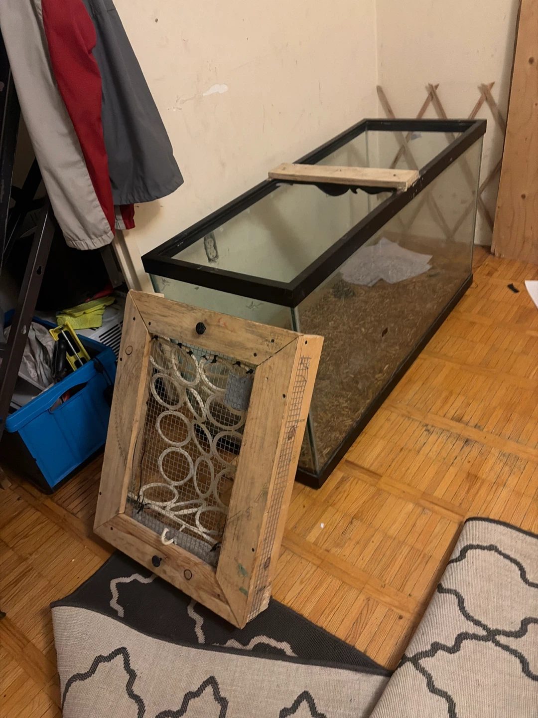 Large Aquarium Tank 75 gal - photo 2