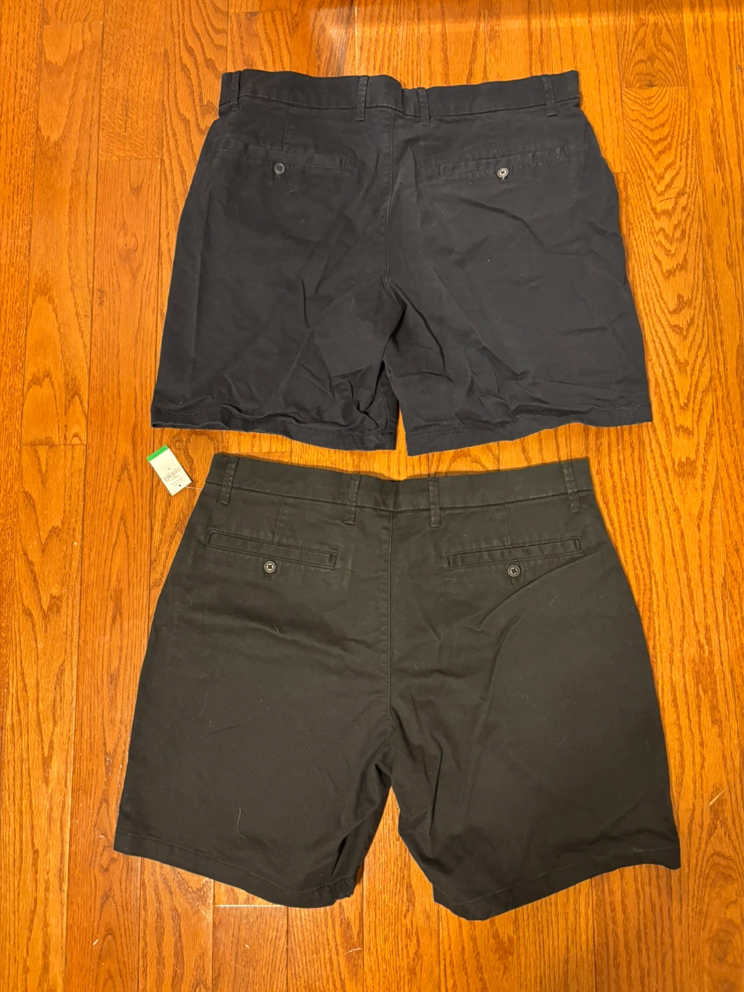 Gap 8" Shorts - Size 34 - photo 2