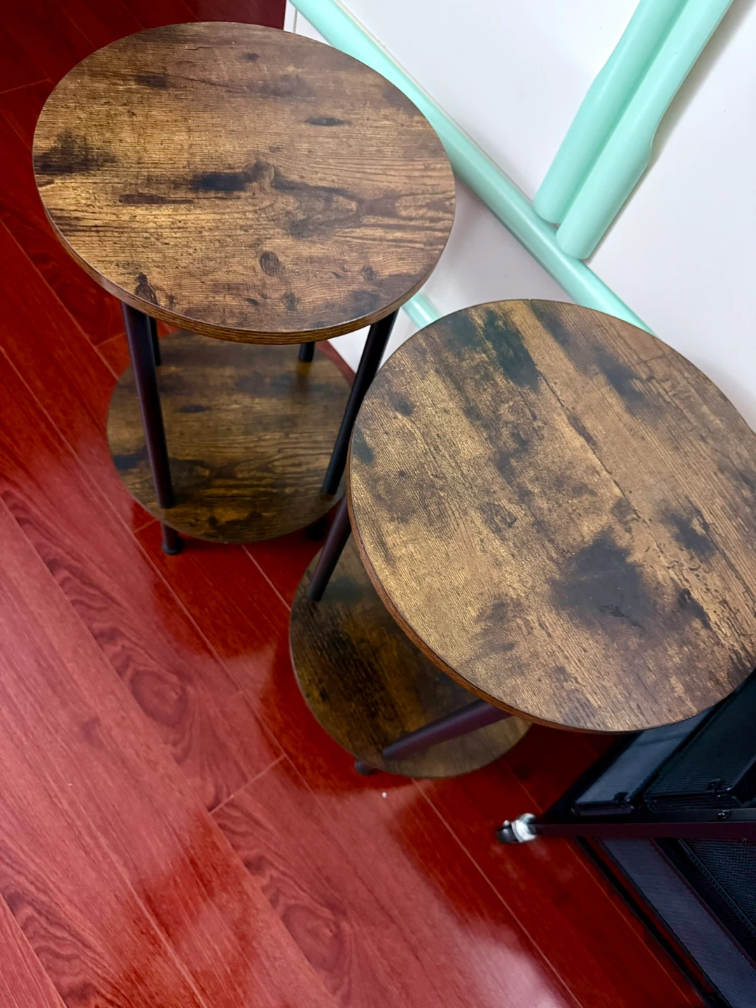 Set of 2 Round Side End Tables - photo 3