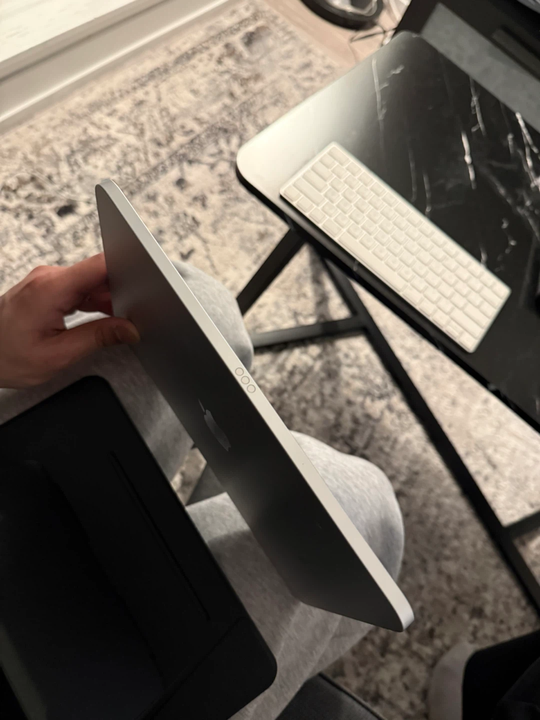 Apple iPad 10th Generation - photo 4