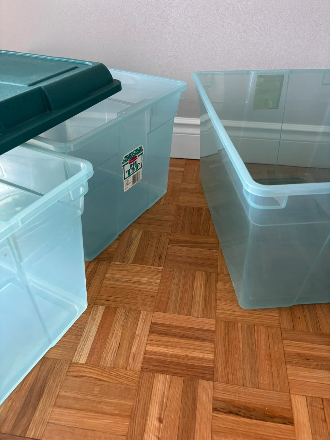 Rubbermaid Hi Top Storage Totes (3 pieces) - photo 5
