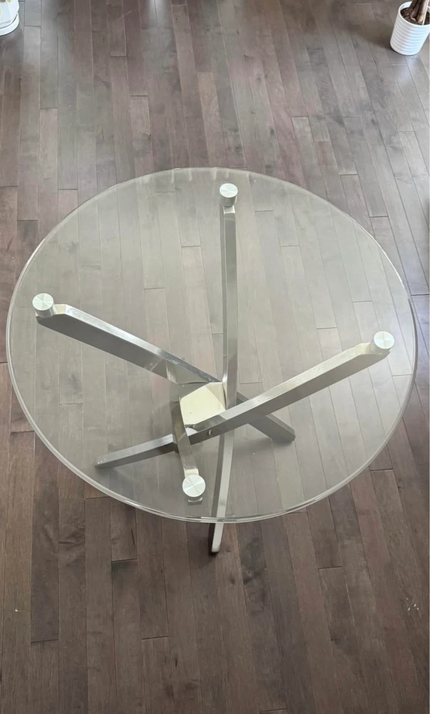 Glass Round Table