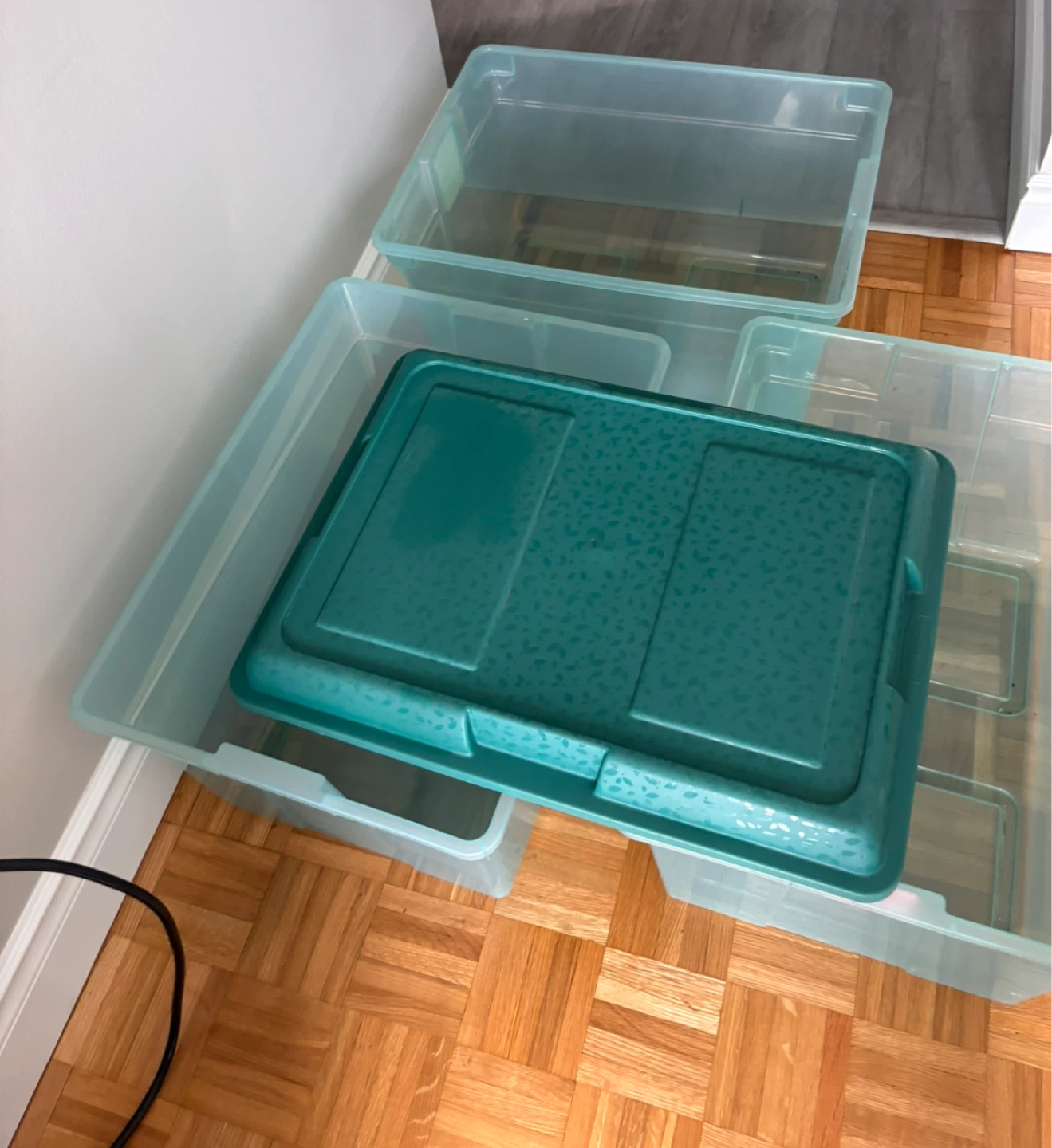Rubbermaid Hi Top Storage Totes (3 pieces) - photo 2