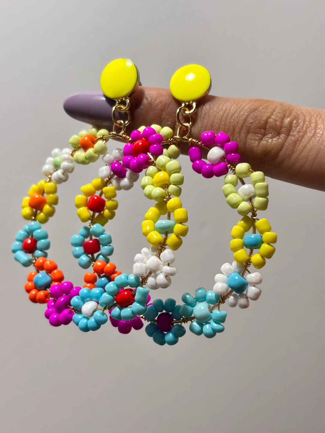 Fashion Jewelry Hoop Earrings with Beads and Flowers