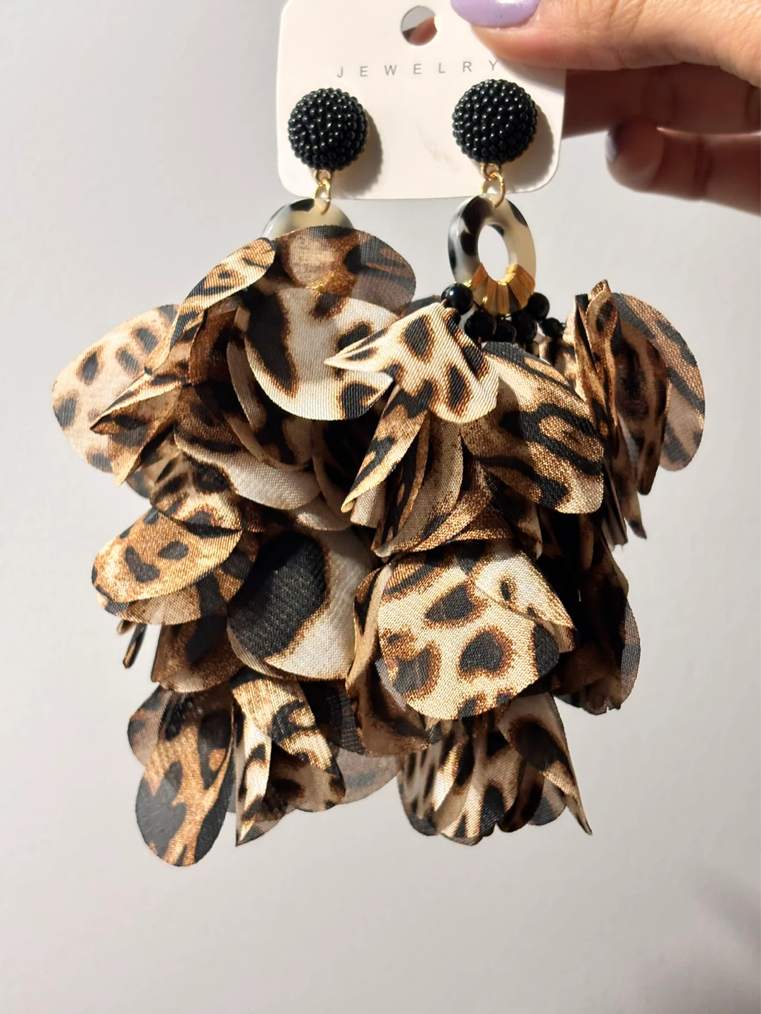 Fashion Jewelry Hoop Earrings with Beads and Flowers - photo 2