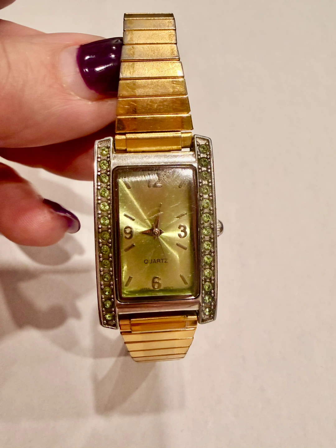 Women's Quartz Watch - Gold Tone with Green Face