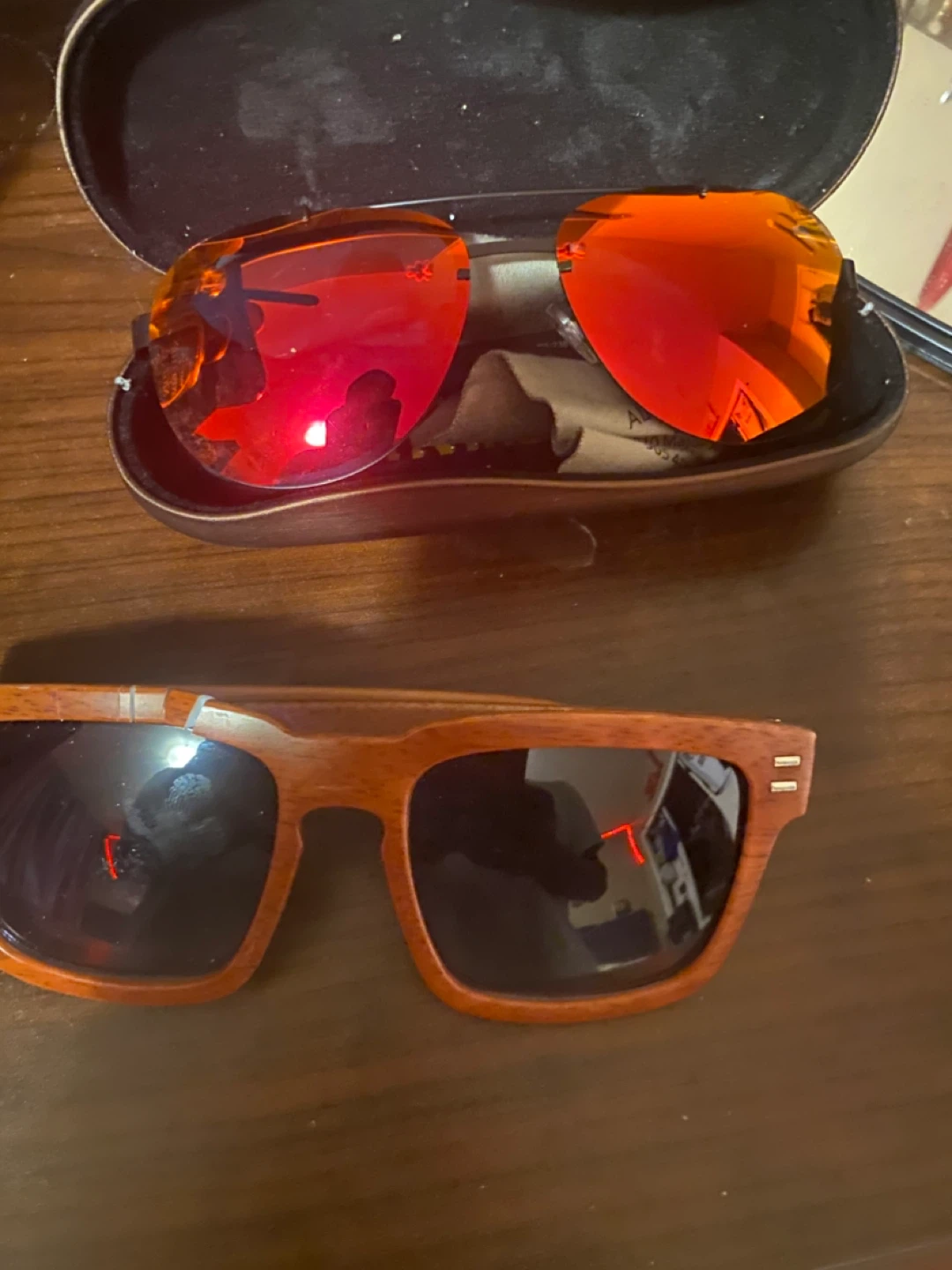 Wooden Frame Sunglasses with Case - photo 2