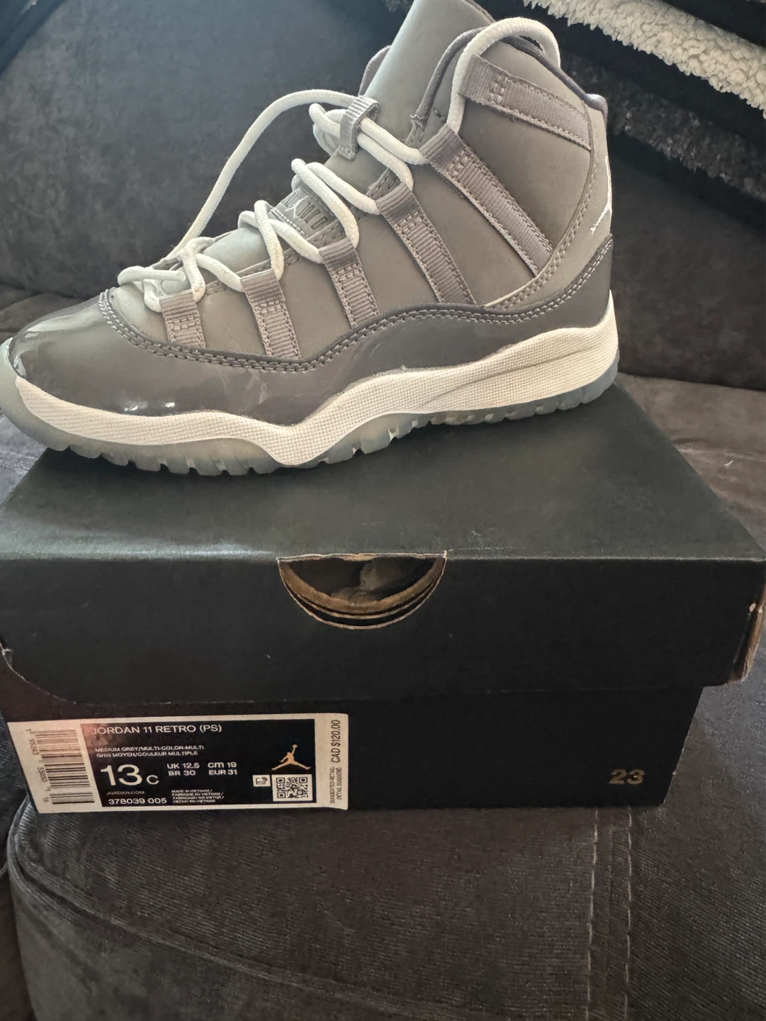Kids Jordan & Puma Sneakers - photo 2