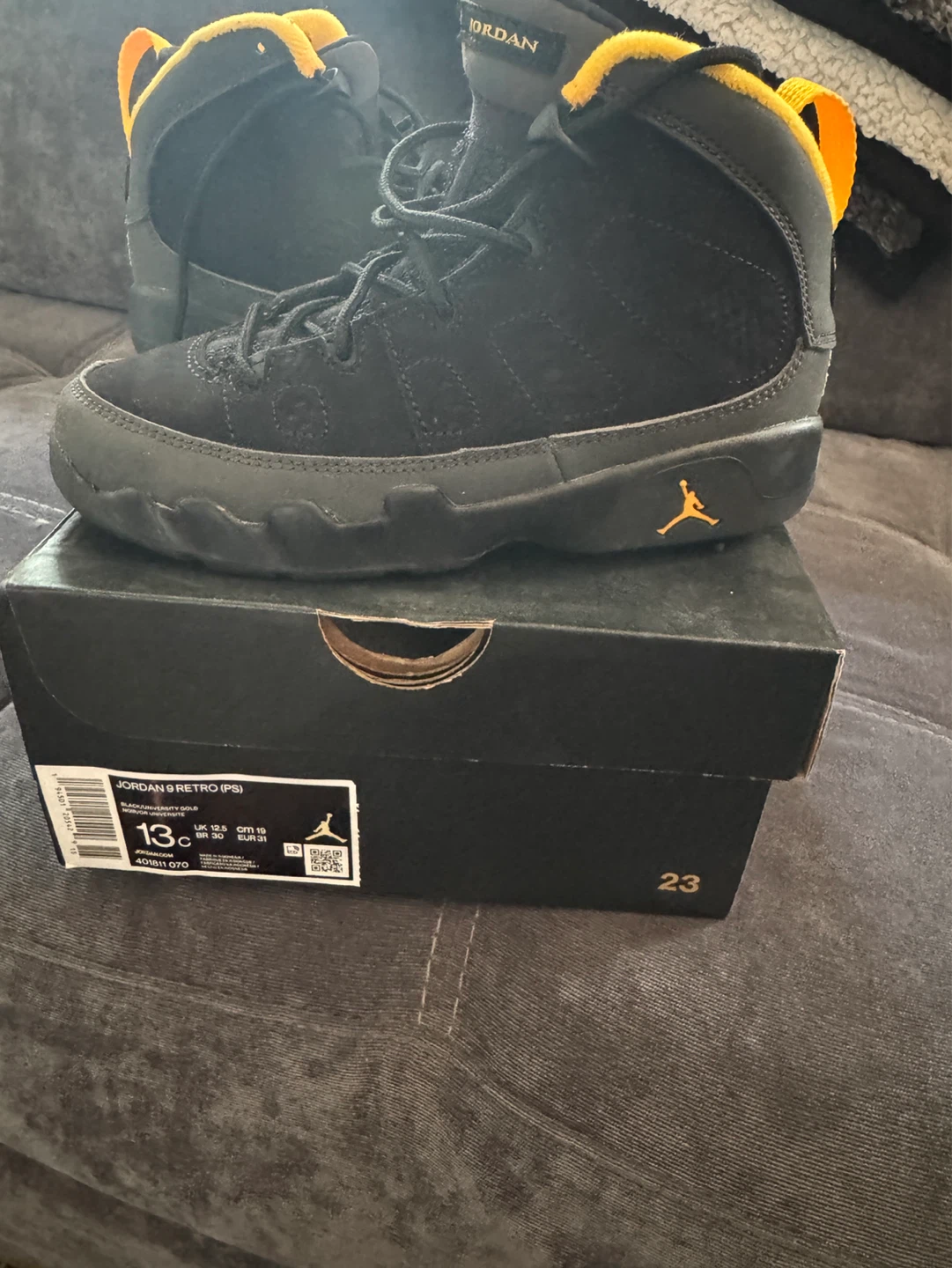 Kids Jordan & Puma Sneakers - photo 5