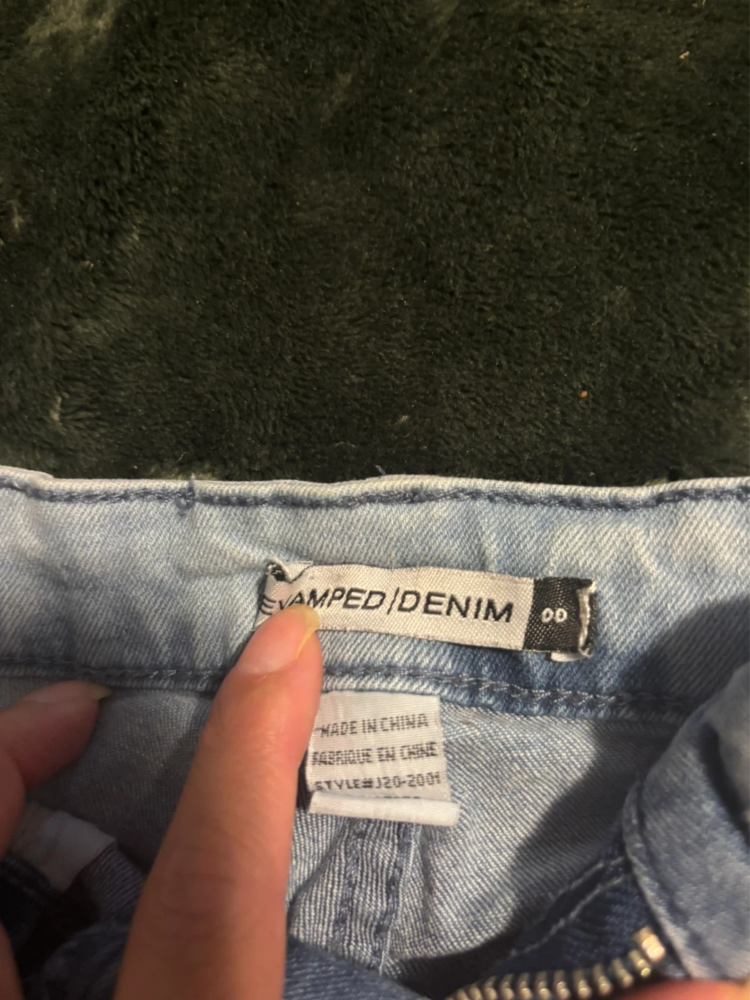 Revamped Denim Ripped Jean Shorts Size 00 - photo 2