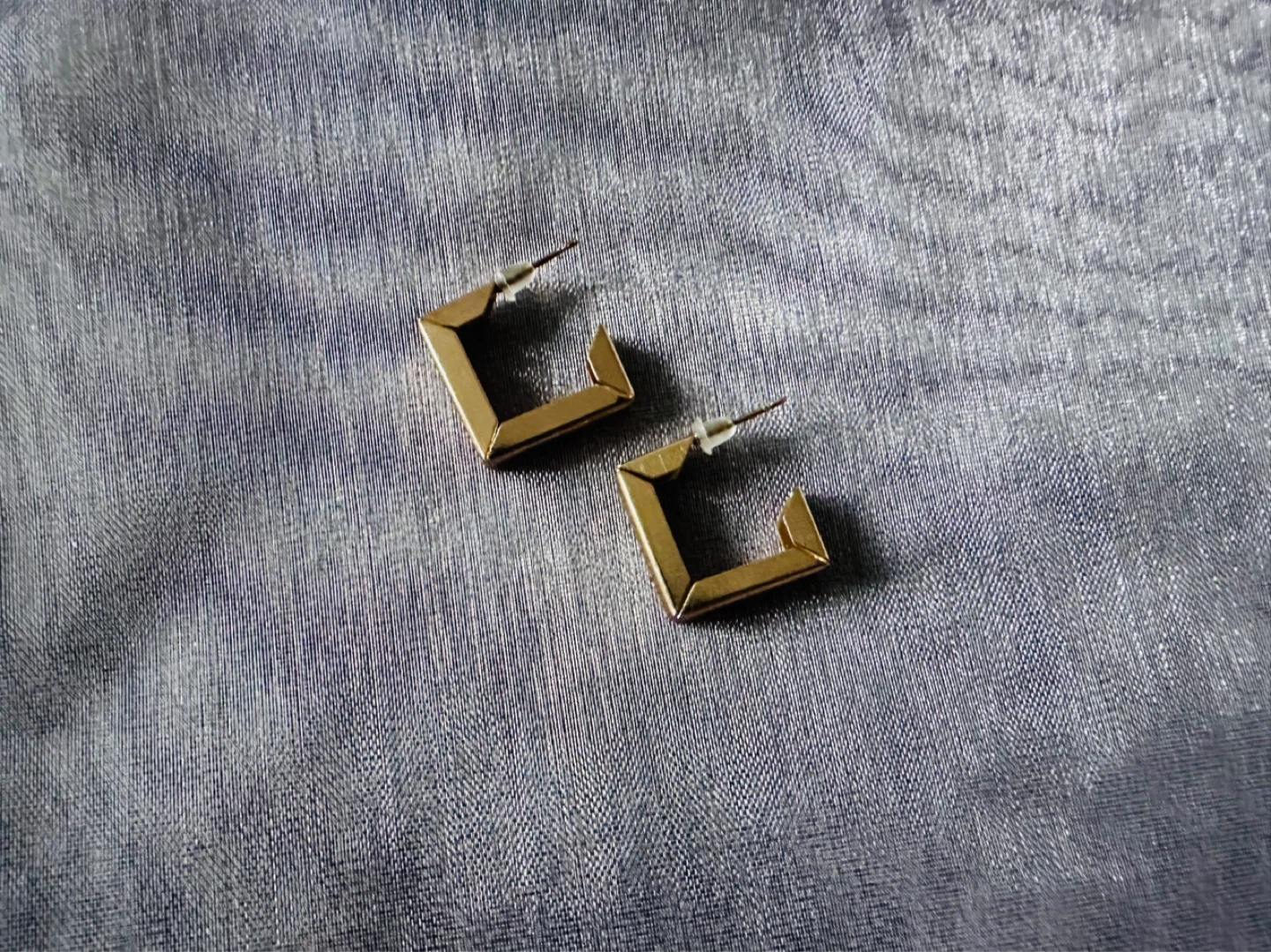 Gold-tone square hoop earrings - photo 2