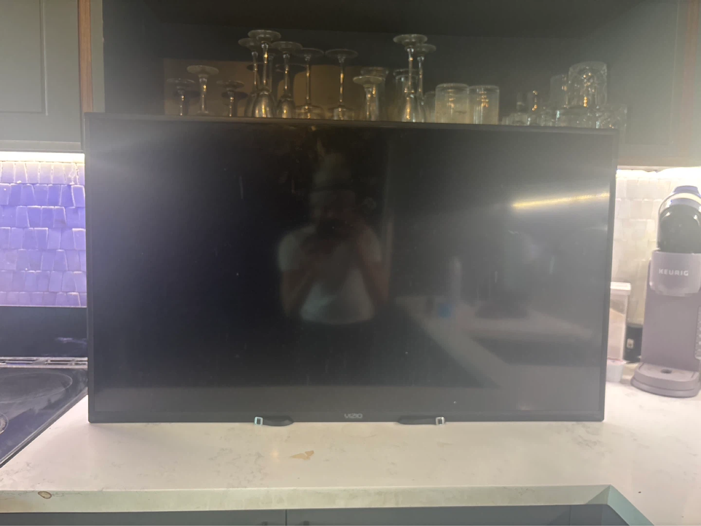 VIZIO D49i-G9 49-inch Smart LED TV - photo 2