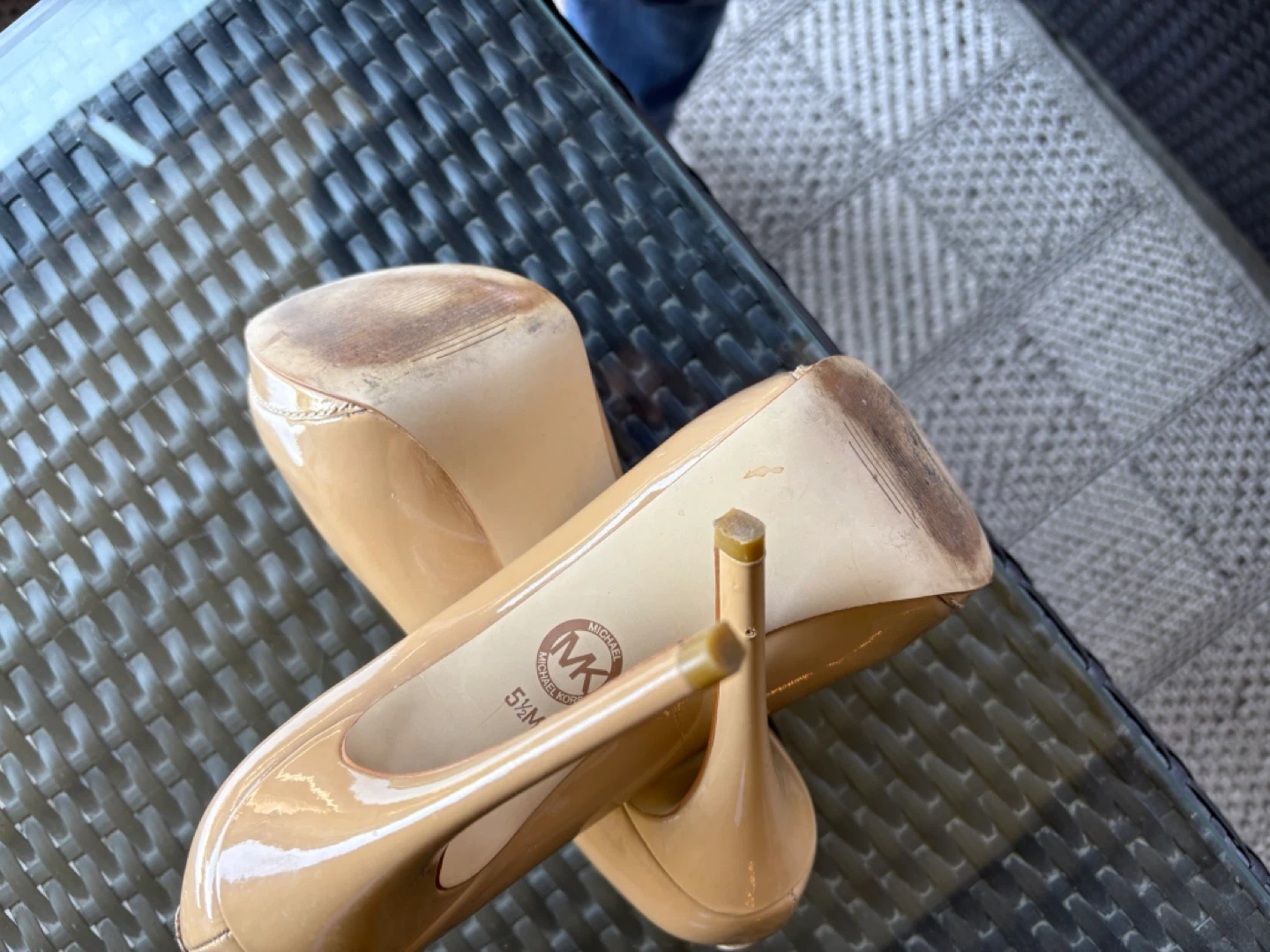 Michael Kors Patent Peep-Toe Heels Size 5.5M - photo 2