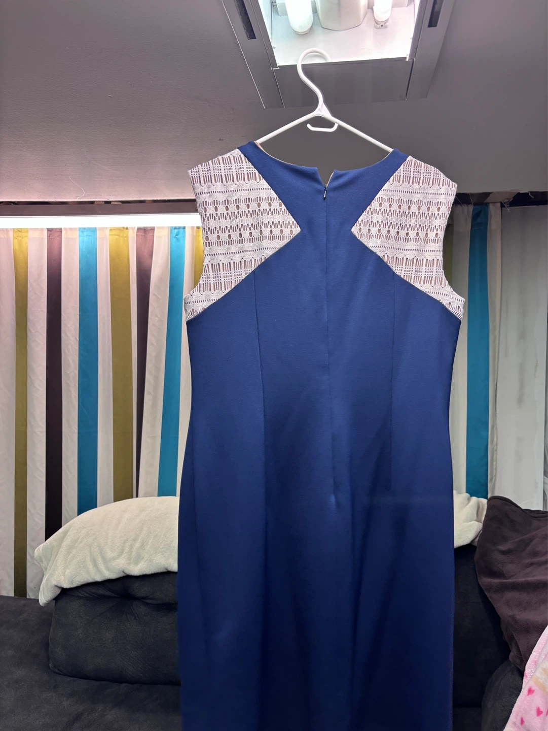Anne Klein Blue Dress with White Lace Inset - Size 14 - photo 4