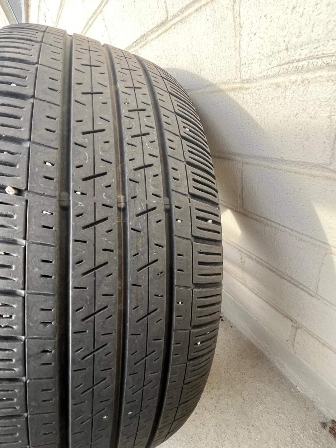 Toyota Corolla alloy rims with all-season tires - photo 4
