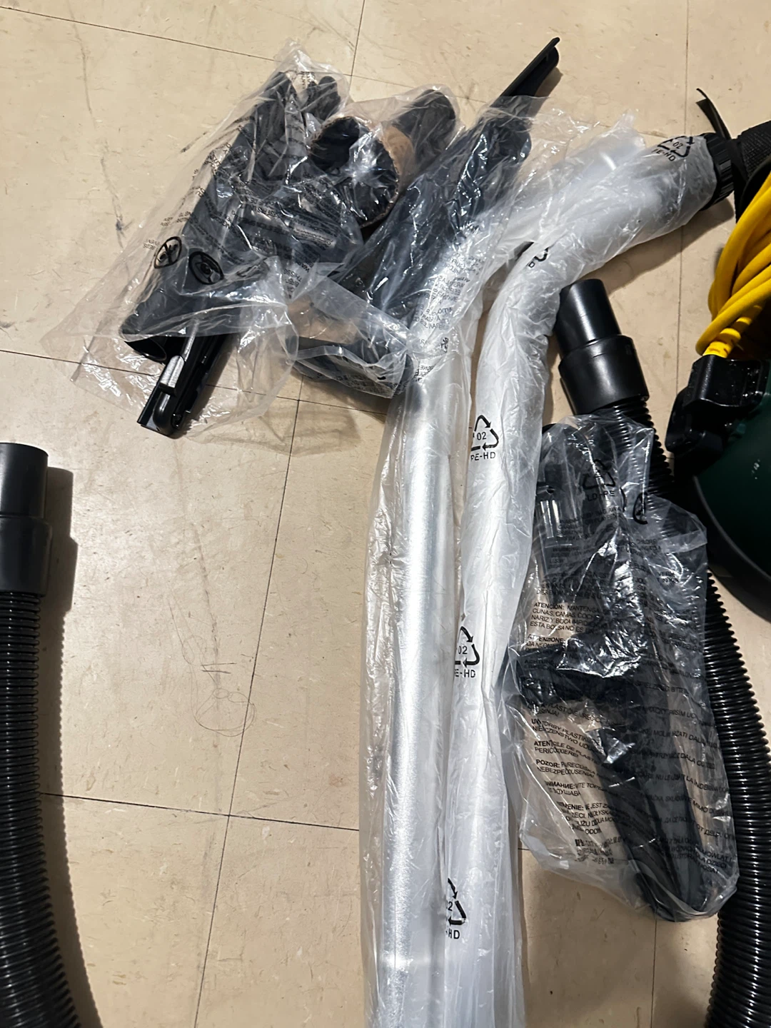 CleanMax Backpack Vacuum - photo 2