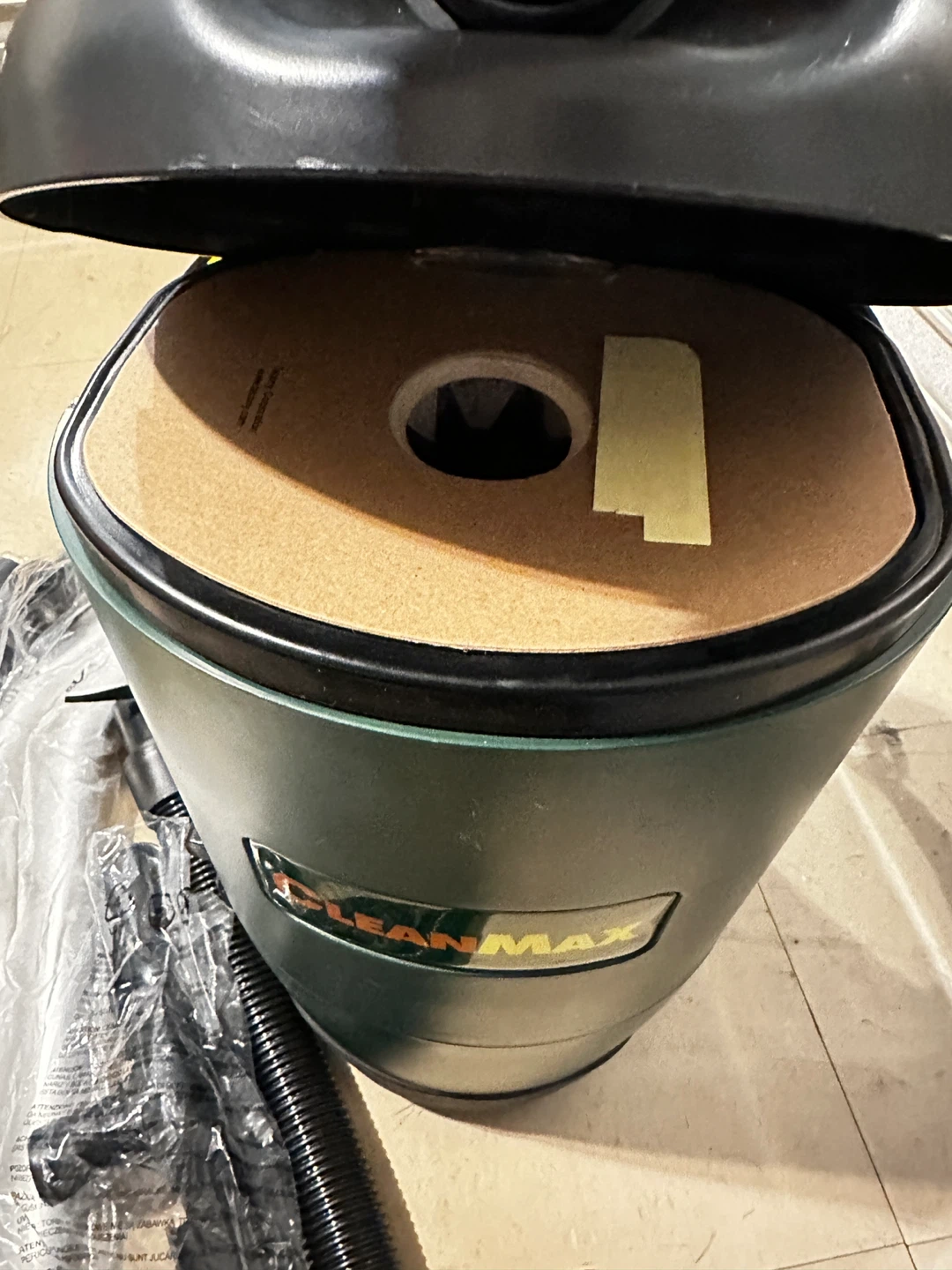 CleanMax Backpack Vacuum - photo 5
