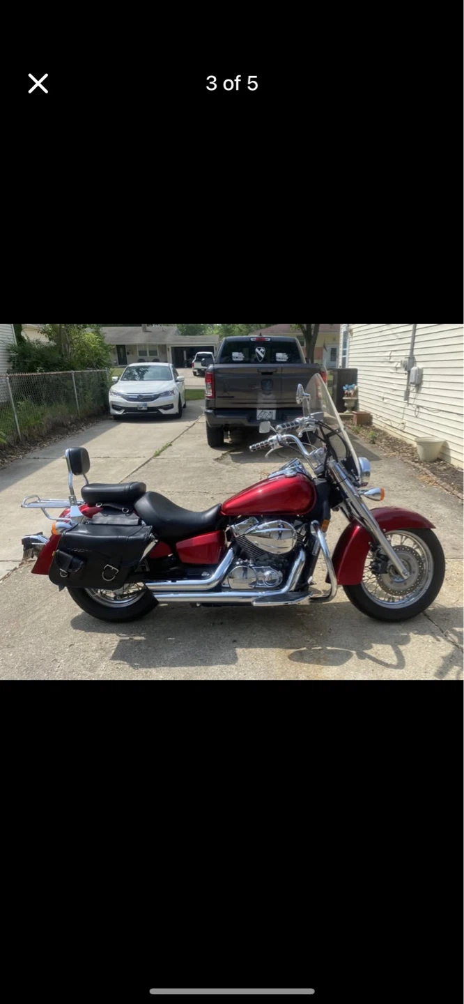 Red Honda Cruiser Motorcycle with Saddlebags - photo 4