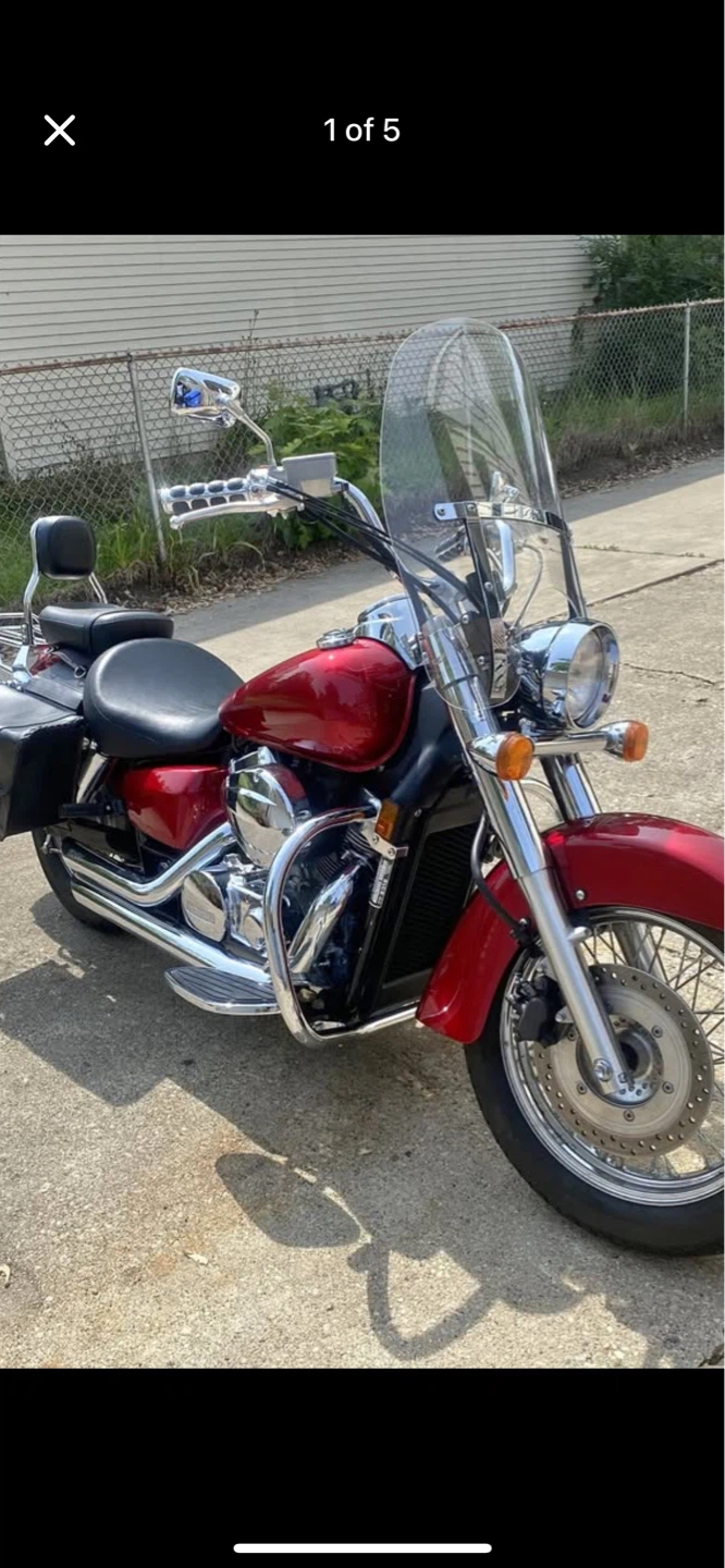 Red Honda Cruiser Motorcycle with Saddlebags - photo 5