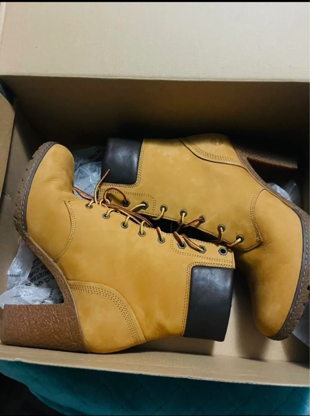 Timberland Women's Glancy 6" Wheat Nubuck Wedge Boots Size 7.5