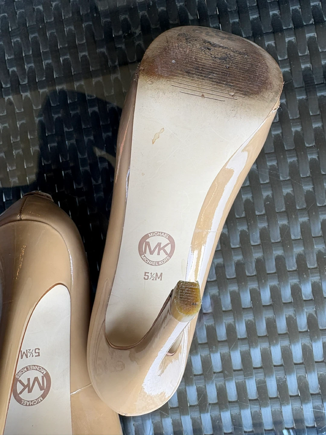 Michael Kors Peep-Toe Heels Size 5.5M - photo 5