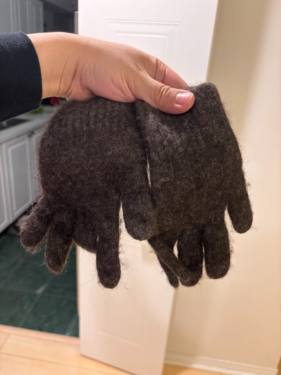 Alpaca Dark Grey Woolen Mittens Gloves