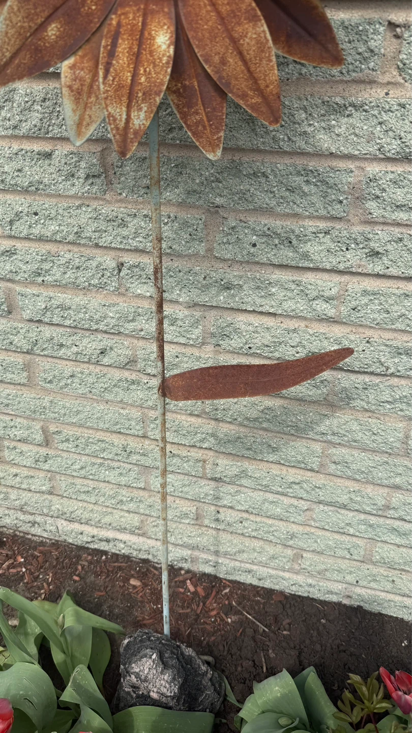 Rustic Metal Sunflower Garden Stake - photo 3