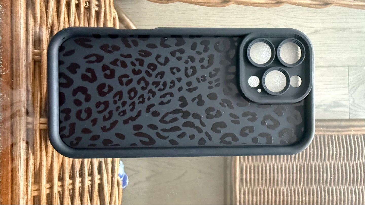 iPhone 16 pro Max leopard print