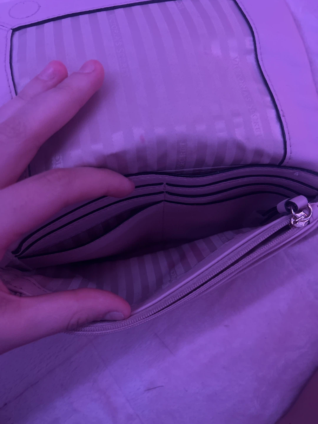 Victoria's Secret Fuzzy Clutch Bag - photo 4