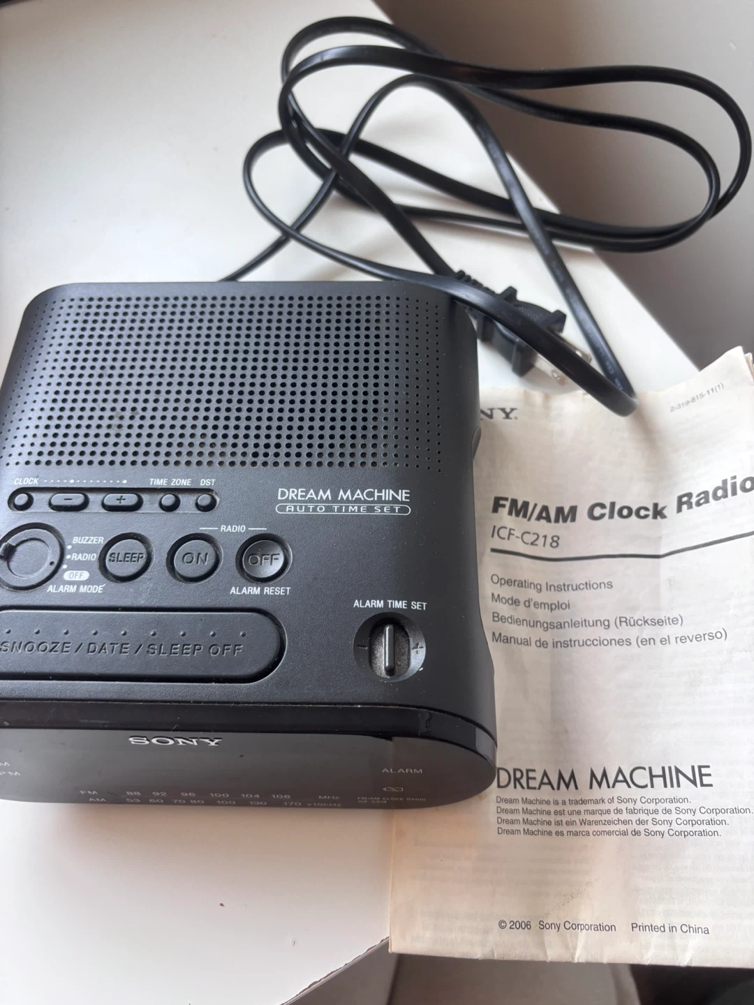 Sony Dream Machine AM/FM Clock Radio ICF-C218 - photo 4
