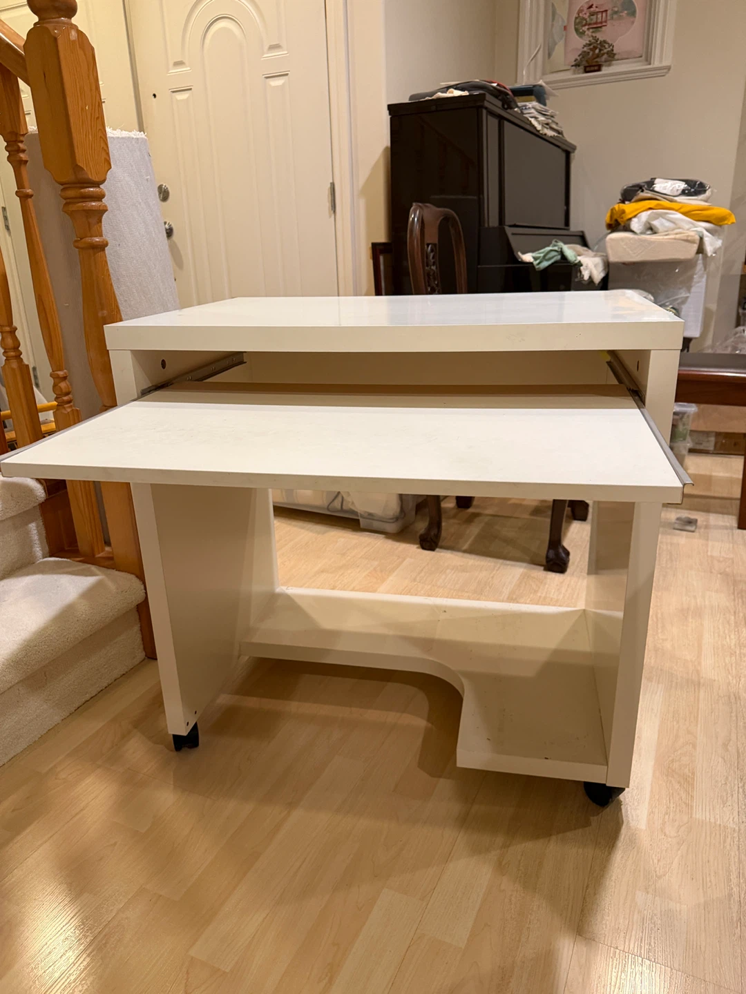 White Compact Desk with Keyboard Tray - photo 3