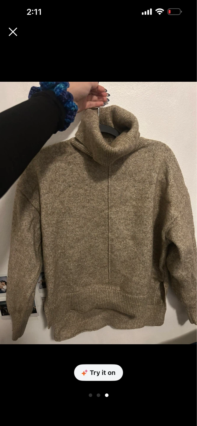 A variety of sweaters - photo 3