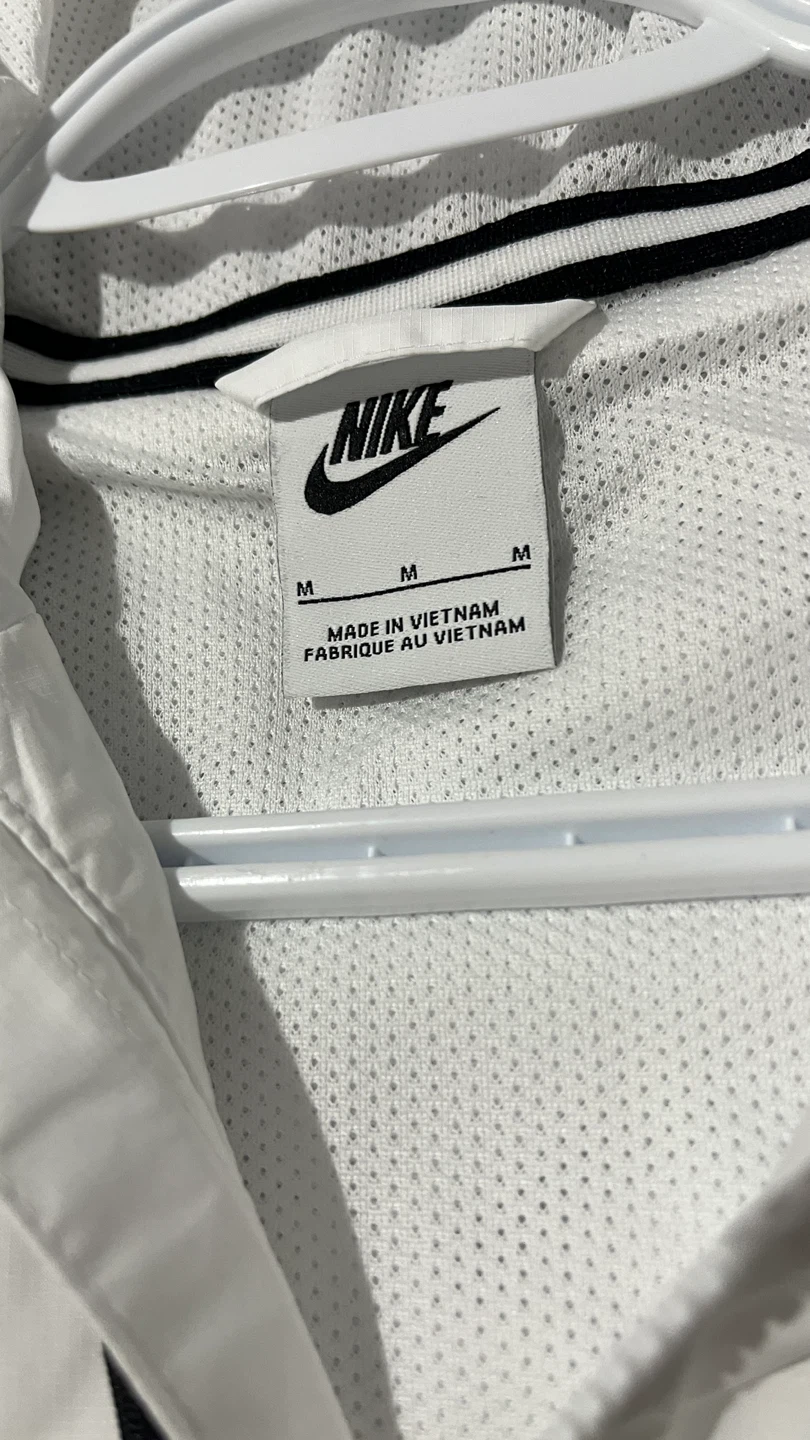 Nike Windbreaker Jacket - photo 3