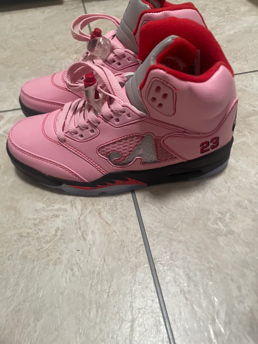 Air Jordan 5 Retro awakes SE (size 5.5)