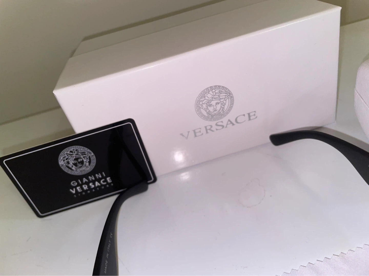 Versace Sunglasses with Case and Box - photo 2