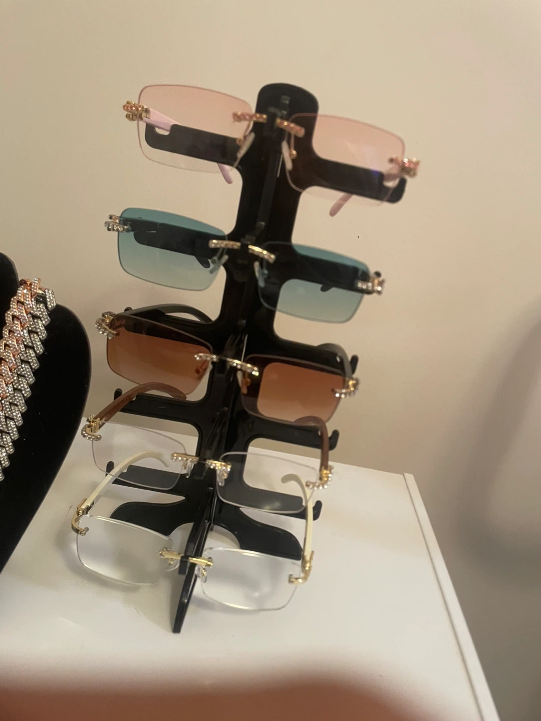 Rimless Sunglasses Display Stand with 5 Pairs