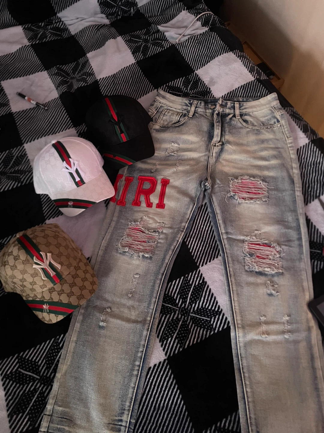AMIRI Distressed Logo Jeans (Lg) - photo 3