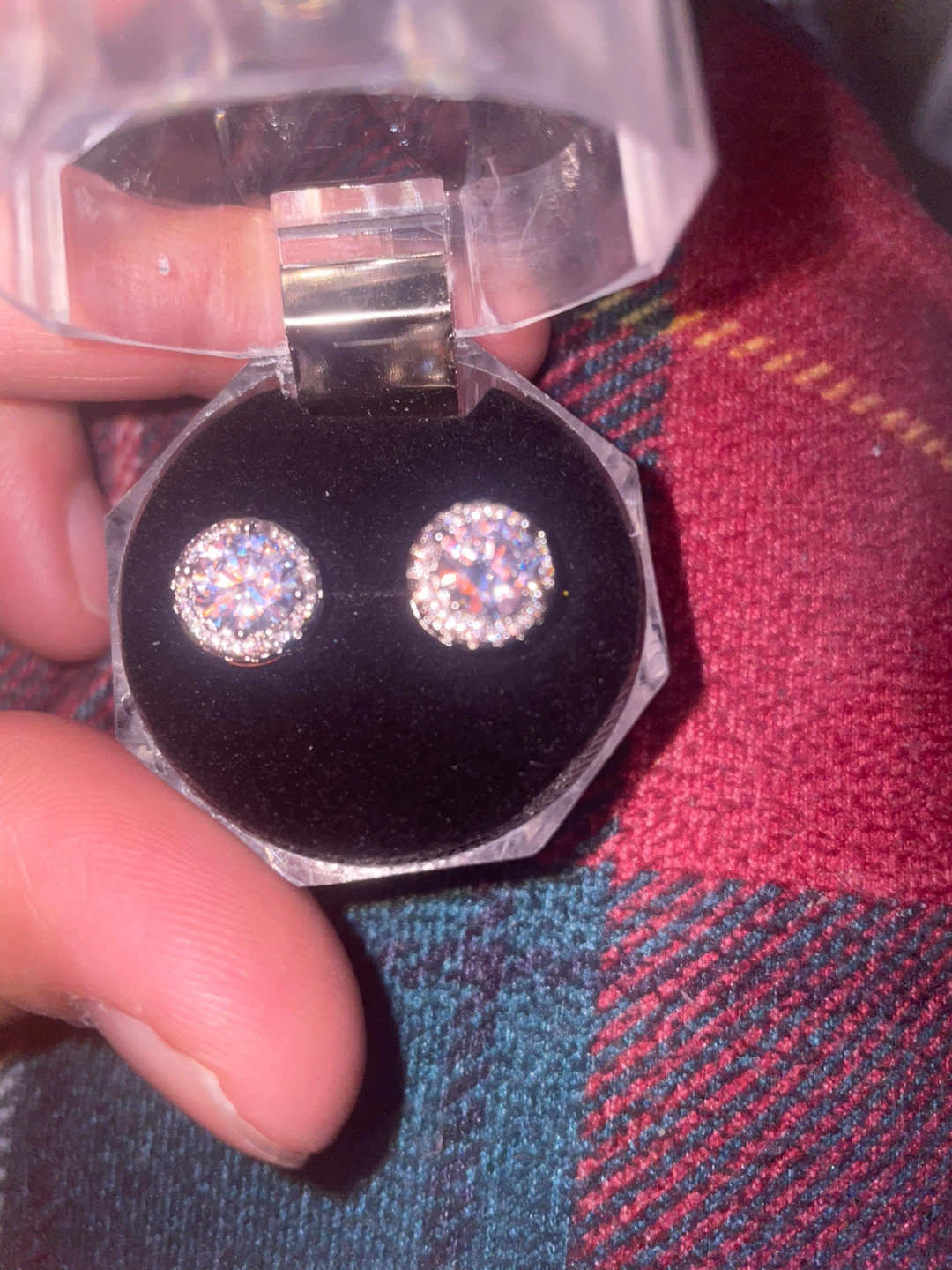 VVS1 Moissanite Stud Earrings - 2CT - photo 3