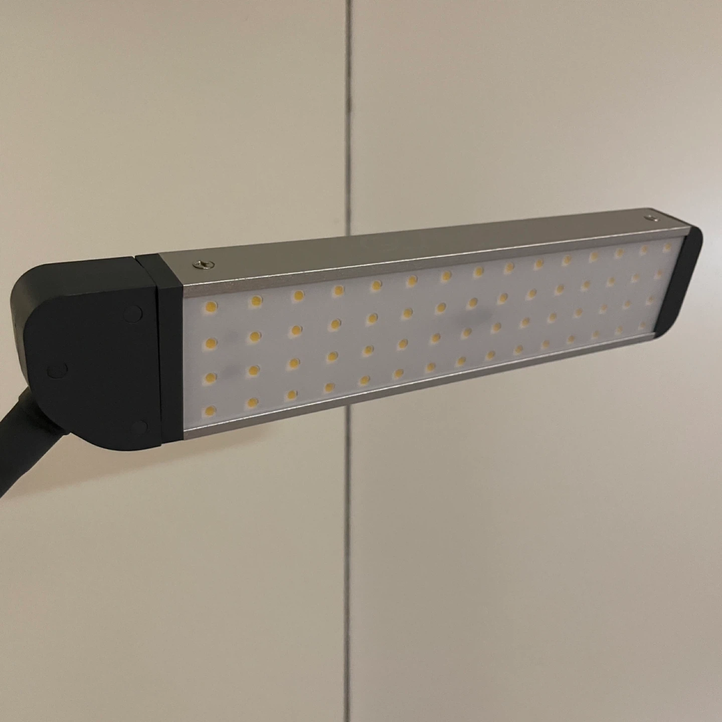 Glamcor Classic Elite 2 LED Ring Light - photo 5