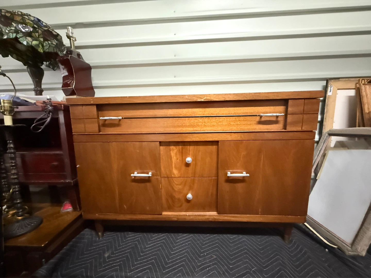 Vintage Mid-Century Modern Genuine Mahogany Buffet/Dresser - photo 3