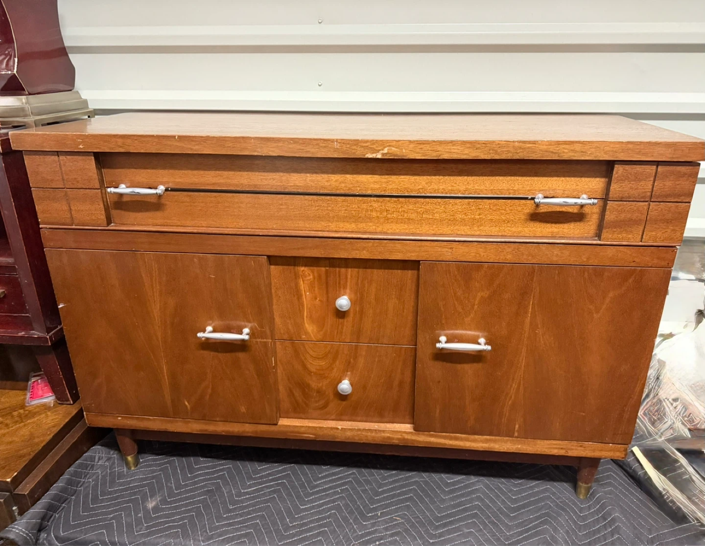 Vintage Mid-Century Modern Genuine Mahogany Buffet/Dresser - photo 2