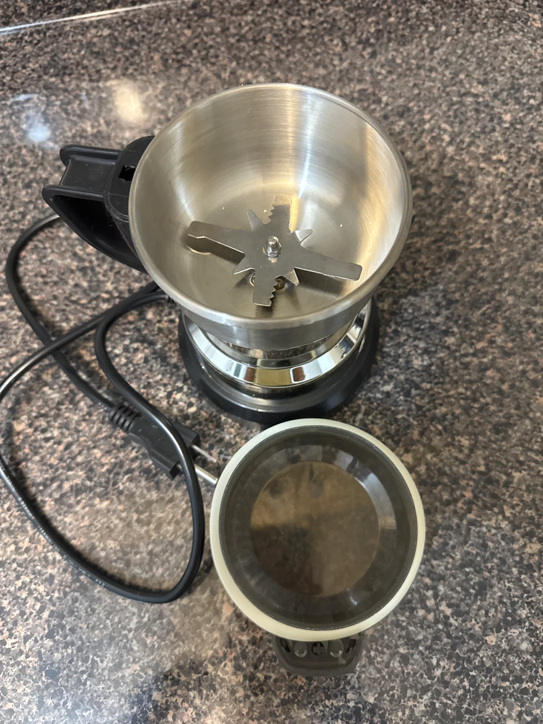 Teckwe Mini Electric Coffee Bean Grinder - photo 3