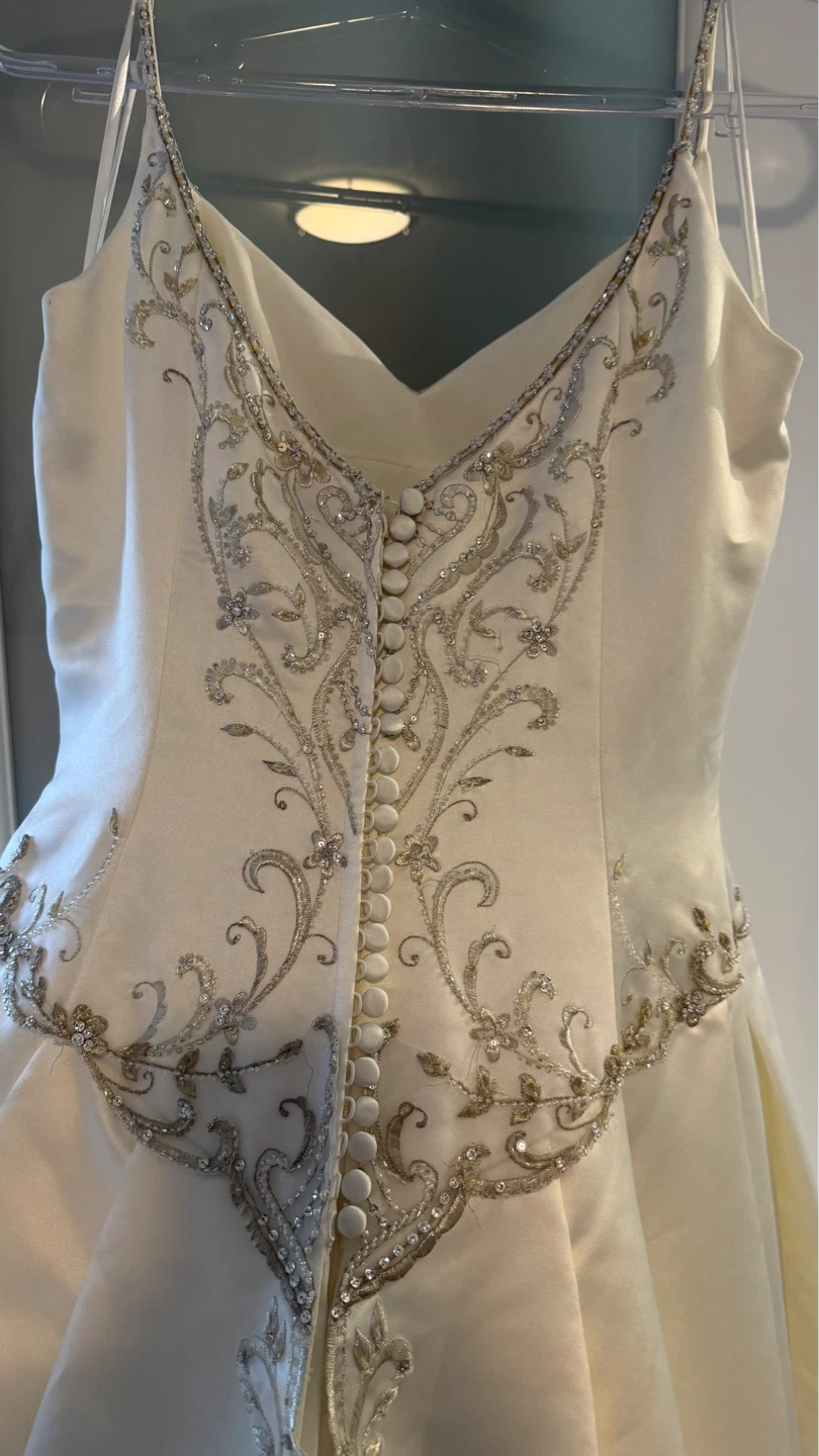 White Wedding Dress with Intricate Beading - photo 3